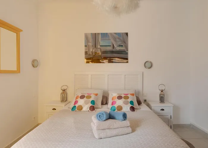 Anaite Vue Et Montagne, Piscine Privee